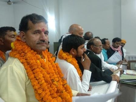 भारतीय सामाजिक न्याय मोर्चा से ओमप्रकाश पांडे ने नामांकन पत्र दाखिल किया -MIRZAPUR