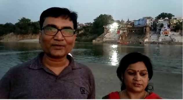 शाम होते ही गंगा नदी पर बना स्वनिर्मित इस टापू पर लगने लगता है मेला-VIRENDRA GUPTA