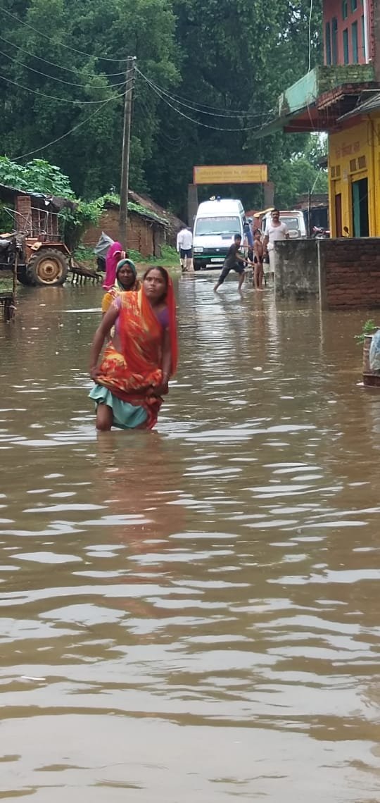 मिर्जापुर रात भर हुई बारिश ने ठंड का एहसास दिलाया -मिर्जापुर