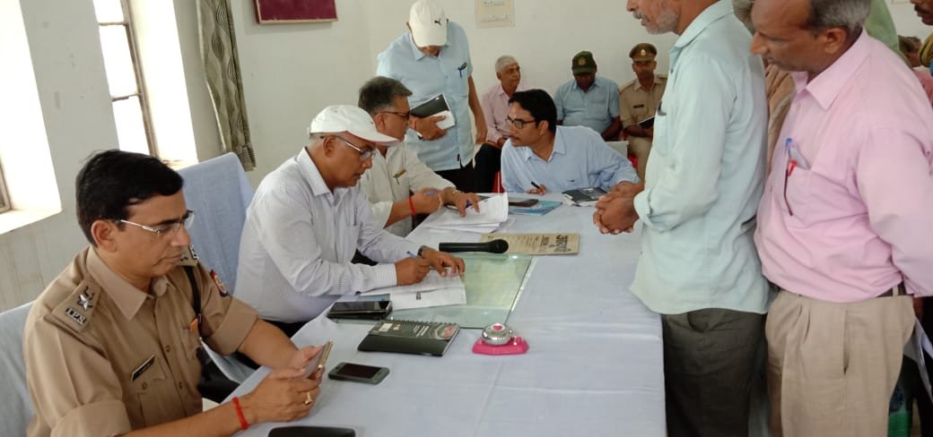 राशन न मिलने की शिकायत पर जिला पूर्ति अधिकारी को चेतावनी-MIRZAPUR