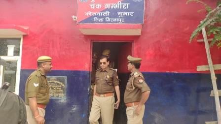 पुलिस अधीक्षक द्वारा चक गम्भीरा व सक्तेशगढ़ का निरीक्षण-MIRZAPUR