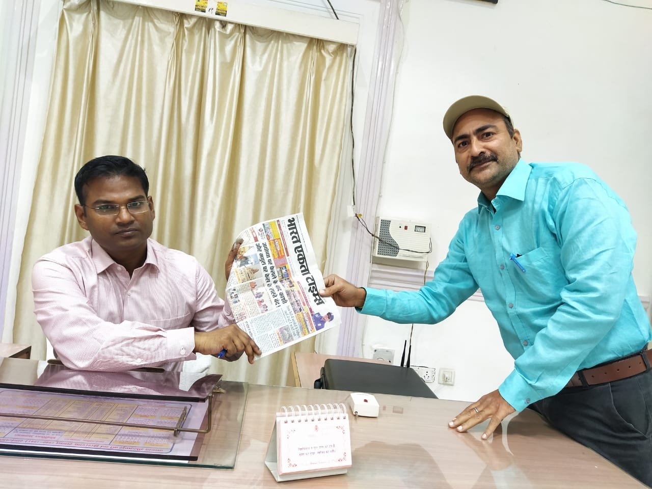 अखबारों के ब्यूरो चीफ ने की जिलाधिकारी से मुलाकात-MIRZAPUR