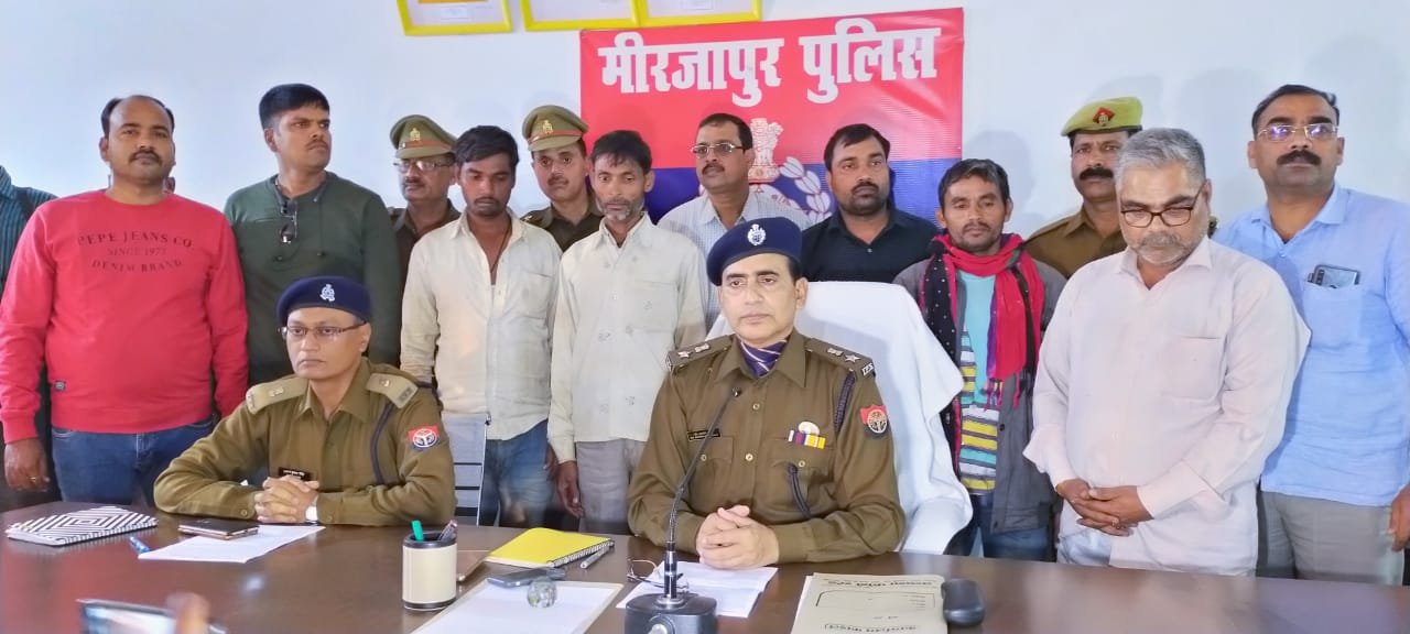 54 लाख के अल्मुनियम केबिल के साथ चार गिरफ्तार- मिर्जापुर