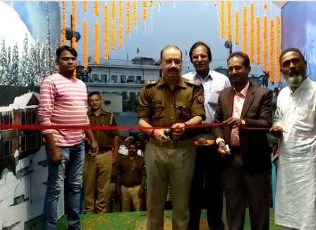 पुलिस अधीक्षक सिटी ने मेले का उद्घाटन कर दिए सुरक्षा के निर्देश -MIRZAPUR