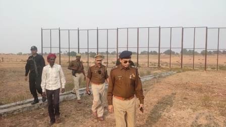 पुलिस अधीक्षक द्वारा थाना हलिया के चौकी मतवार का किया गया निरीक्षण-MIRZAPUR