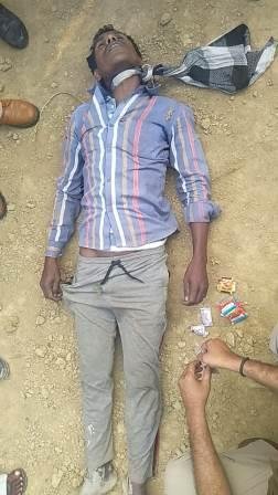 उड़ीसा निवासी व्यक्ति का लाश पेड़ पर लटकता मिला -MIRZAPUR