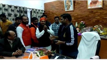 सिक्का का अनादर करने वालो के खिलाफ कार्यवाही की मांग -महामंत्री प्रशांत कुमार पांडे