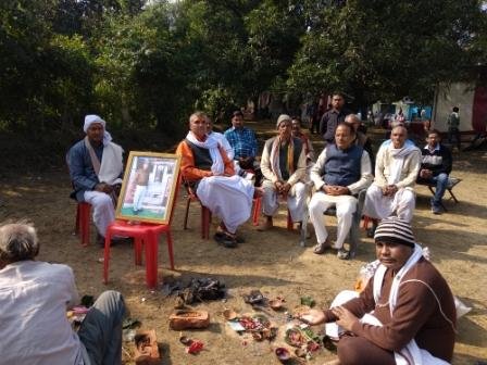 दिवंगत पुलिस इंस्पेक्टर के वार्षिक श्राद्ध में बांदा के सब रजिस्टार भी हुए शामिल-MIRZAPUR