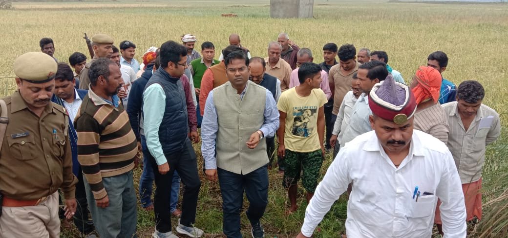 तूफान आंधी ओलावृष्टि से हुए नुकसान की की जाएगी भरपाई जिलाधिकारी ,मिर्जापुर