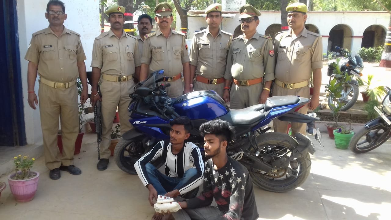 सुनसान सड़कों पर 50 लाख के हीरोइन के साथ दो तस्कर गिरफ्तार, मिर्जापुर