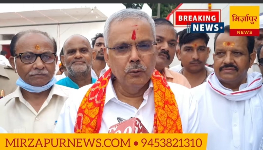 भदोही अग्निकांड में पीड़ितों के सहायतार्थ मंडलायुक्त ने अपना दो दिन का वेतन किया दान