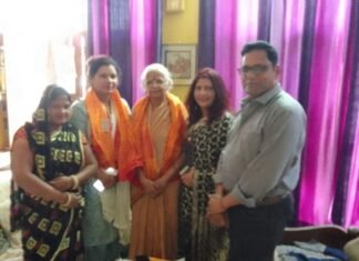 समाजसेविका ज्योति श्रीवास्तव की मुलाकात आरएसएस के लोगों से