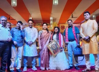 मिर्जापुर जिला प्रशासन द्वारा श्रीदुर्गा सप्तसती का पाठ कराया गया