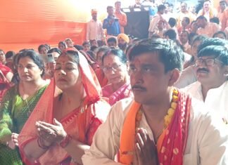 बीजेपी से नगर पालिका अध्यक्ष मिर्जापुर के अधिकृत प्रत्याशी के केंद्रीय कार्यालय का हुआ उद्घाटन