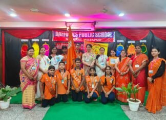 डैफोडिल्स पब्लिक स्कूल के तीनों शाखाओं में विद्यार्थी परिषद अलंकरण समारोह आयोजन किया गया
