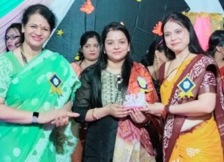 डैफोडिल्स पब्लिक स्कूल (संकट मोचन) में मातृ दिवस का आयोजन