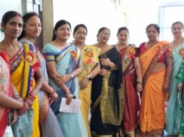 बड़हलगंज की चेयरमैन प्रीति गुप्ता द्वारा छात्रों को किया गया प्रोत्साहित, मिर्जापुर