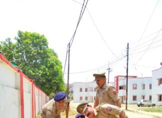 विश्व पर्यावरण दिवस के उपलक्ष में एसपी मिर्जापुर संतोष कुमार मिश्रा ने लगाए पौधे
