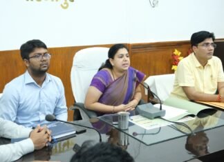 मिर्जापुर में फरियादियों की समस्या के त्वरित व गुणवत्तापूर्ण निस्तारण के लिए विशेष टीम का हुआ गठन – डीएम मिर्जापुर