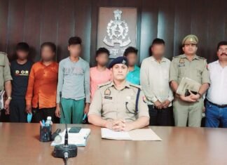 मिर्जापुर में 6 शातिर चोर गिरफ्तार ,20 लाख कीमत के चोरी हुए सामान भी बरामद