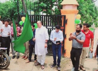 सड़क पर दुर्घटना ना हो इसके लिए योगी और मोदी जी की सरकार निरंतर प्रयत्नशील है – रत्नाकर मिश्रा