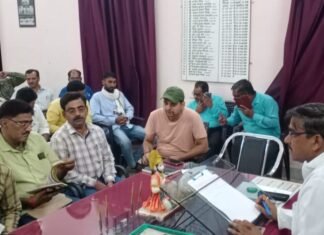 स्वच्छ सर्वेक्षण और वार्डो में स्वच्छता को लेकर नपाध्यक्ष श्यामसुंदर केशरी ने की सफाई नायकों के साथ बैठक*