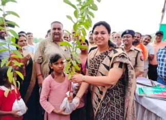 मेरी माटी मेरा देश के तहत कार्यक्रम को जनपद मिर्जापुर के लोग धूमधाम से मनाने को आतुर