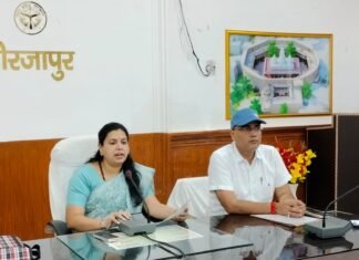 जिलाधिकारी मिर्जापुर दिव्या मित्तल के प्रयास से कजरी त्योहार को मिलेगी अब एक नई पहचान