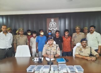 मिर्जापुर में 06 शातिर वाहन चोर अवैध तमंचे के साथ गिरफ्तार, चोरी की 11 अदद मोटरसाइकिल भी बरामद —*