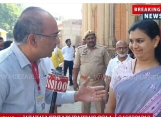 मिर्जापुर की जिलाधिकारी दिव्या मित्तल को अब बस्ती की तकदीर और तस्वीर संवारने की मिली जिम्मेदारी