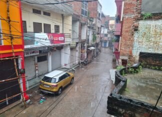 मिर्जापुर में पिछले तीन दिनों से मौसम हुआ सुहाना, रुक-रुक कर हो रही झमाझम बरसात