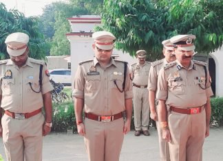 मीरजापुर में शहीद पुलिसकर्मियों को नमन कर दी गयी विनम्र श्रद्धाजंलि—*