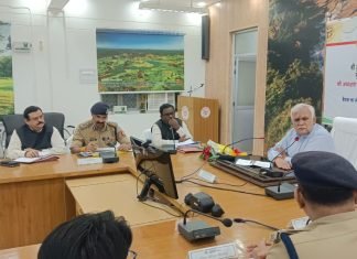 डिजिटल क्राप सर्वे वैलिडेशन की 99.38 प्रतिशत कार्यवाही पर मुख्य सचिव ने डीएम की प्रशंसा की