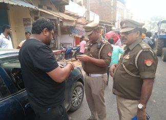 दुर्घटना होने पर घायलो को तत्काल उपचार हेतु अस्पताल पहुंचाने में मदद करने हेतु प्रेरित किया गया