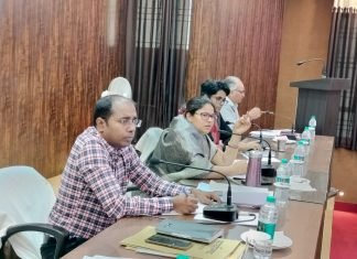 किसानो की समस्याओं की सुनवाई के लिये विकास भवन में किया गया किसान दिवस का आयोजन