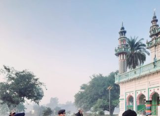 कंतित तथा विजयपुर में पुलिस द्वारा धार्मिक स्थलो/सार्वजनिक स्थानो पर लगे अवैध लाउडस्पीकर/ध्वनि विस्तारक यंत्रो को उतरवाया गया