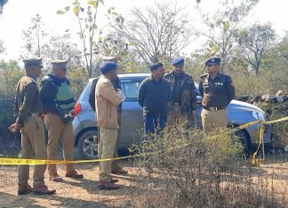 स्वर्ण व्यापारी बंधु के साथ लूट की घटना का पुलिस ने किया पर्दाफाश, चार गिरफ्तार – मिर्जापुर
