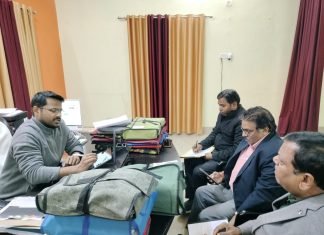 सभी कालेजो में एक सेमिनार कराये और यूनानी के बारे में छात्रो को जानकारी दे -सीडीओ