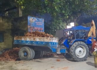 मिर्जापुर रेलवे स्टेशन पर घटिया ईंट के प्रयोग पर डीआरएम सख्त ,हटाए गए सारे ईंट