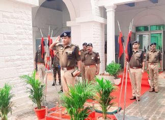 चुनाव के मद्दे नजर अपर पुलिस महानिदेशक जोन वाराणसी के पीयूष मोर्डिया का मिर्जापुर में विशेष बैठक