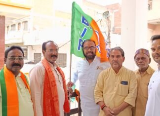 भारतीय जनता पार्टी मिर्जापुर ने मनाया स्थापना दिवस