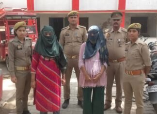 मिर्जापुर पुलिस ने चोरी के मामले में दो युवतियों को किया गिरफ्तार