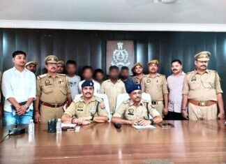 पंचायत मित्र की हत्या के मामले में , ग्राम-प्रधान सहित 05 गिरफ्तार, मृतक ग्राम प्रधान के अवैध कमाई में बनता था बाधक