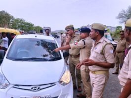 अगर आपके वाहन पर स्लोगन,हूटर या काली फिल्म हों,तो हो जाएं सावधान पुलिस कर रही है जुर्माना,5 लाख से ज्यादा की वसूली