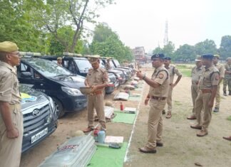 एसपी मिर्जापुर द्वारा शारिरिक व मानसिक रूप से स्वस्थ्य रहने के लिए पुलिसकर्मियों को लगवायी गयी दौड़