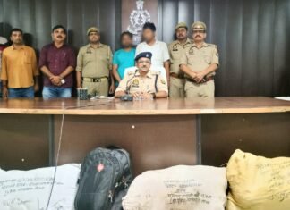 मिर्जापुर में दो गांजा तस्कर 15 लाख के गांजा के साथ गिरफ्तार