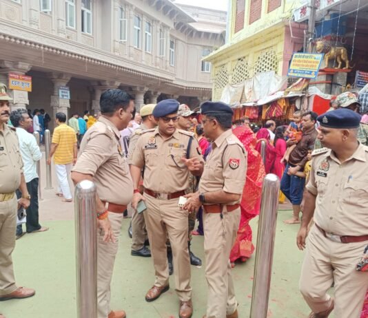 गुप्त नवरात्रि के चलते विंध्याचल में भीड़, एसपी ने स्वयं पहुंचकर सभाला कमान, मिर्जापुर