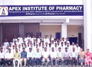 एपेक्स में डिप्लोमा इन फार्मेसी के छठें बैच का सफलता पूर्वक समापन*