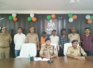 मिर्जापुर में तेल टैंकरो से तेल कटिंग करने वाले गिरोह के 03 अभियुक्त गिरफ्तार—