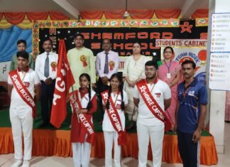 सेमफोर्ड स्कूल, बड़ी बसही, मीरजापुर में विद्यार्थी परिषद बैज अलंकरण समारोह